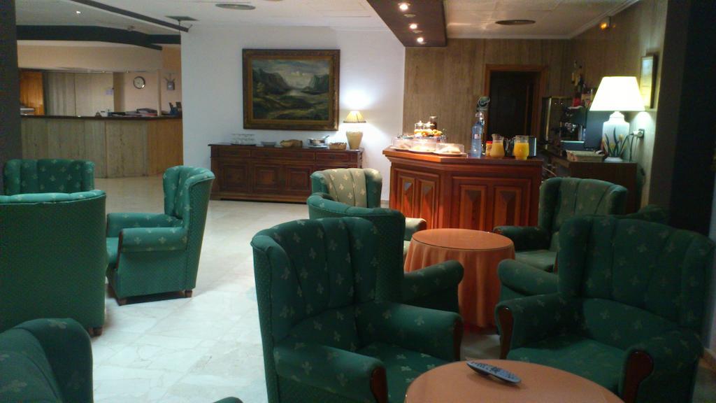 Hotel Reconquista Альсира Экстерьер фото