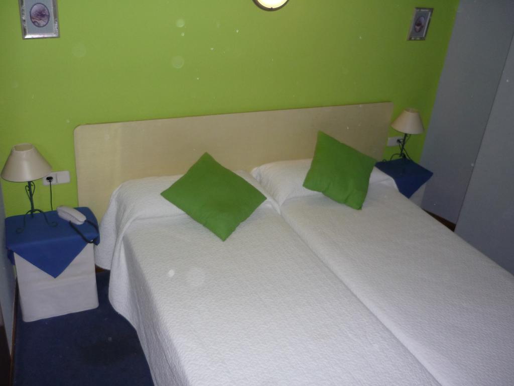 Hotel Reconquista Альсира Номер фото