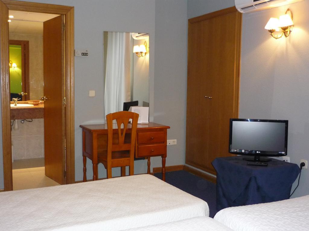 Hotel Reconquista Альсира Номер фото